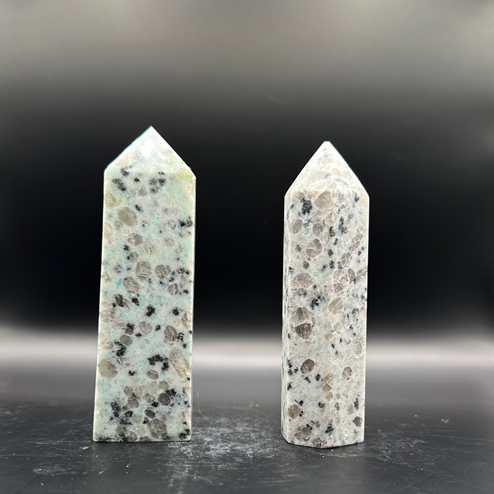 Kiwi Jasper Towers
